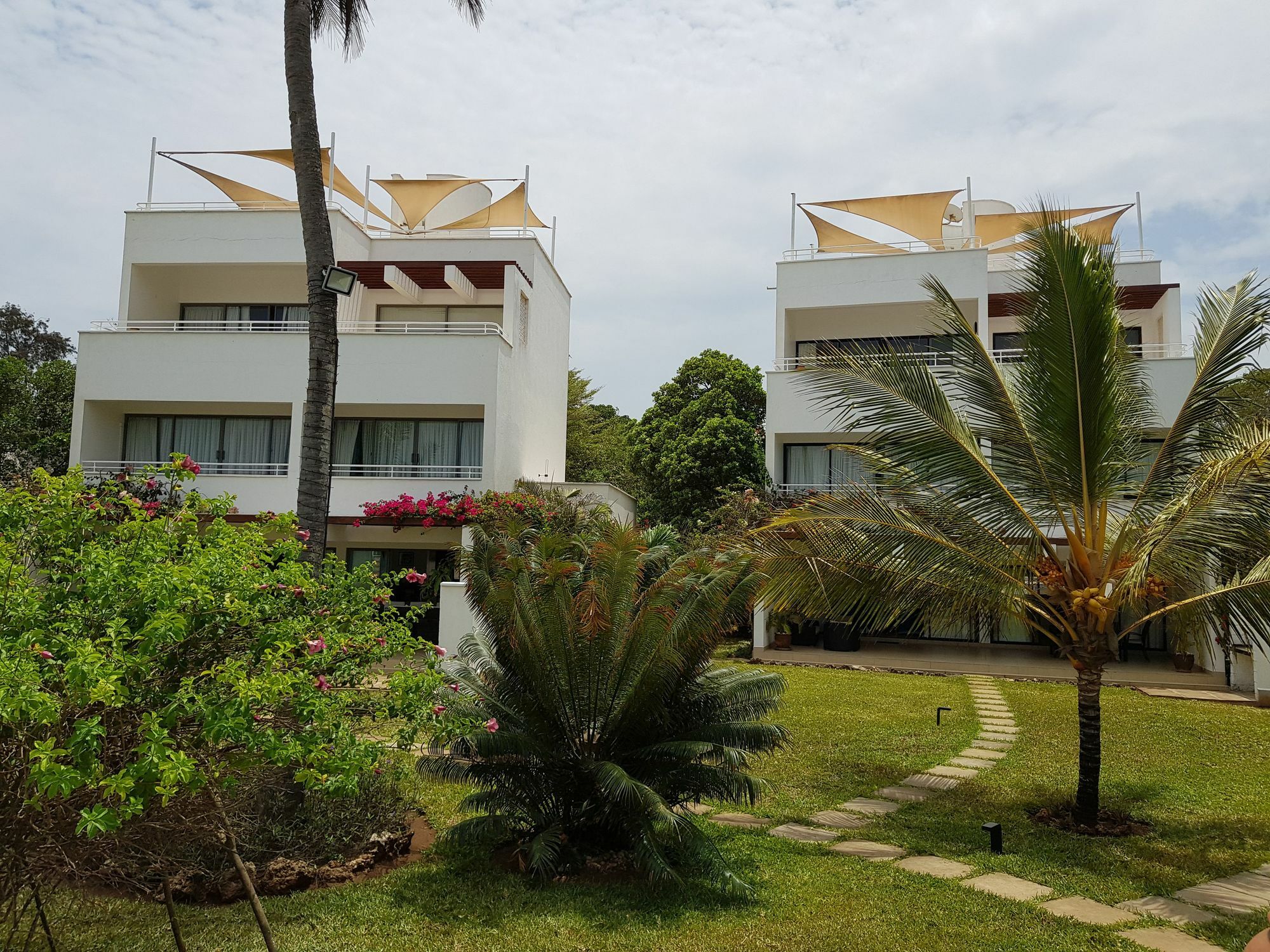 Villa Kalista Luxury Villas Diani Beach Buitenkant foto